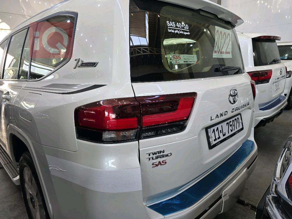 تويوتا لاندكروزر